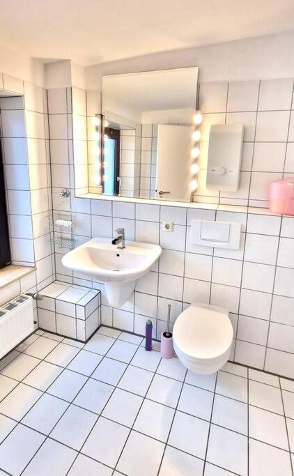 Luna City-Apartment 80Qm 2 Zimmer 2 Baeder 20Km Messe Airport Krefeld Extérieur photo